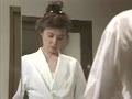 アダルト動画:芸能お宝~熟女、篠ひろ子さん鏡の前で「下着姿」に!中々のセクシーです。